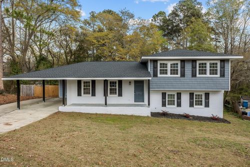 546 Rock Canyon Dr, Fayetteville, NC, 28303-3275 | Card Image