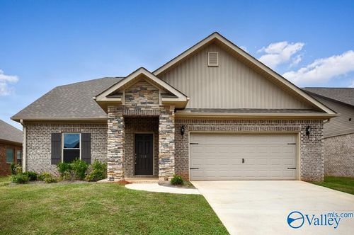 211 Portrait St, Meridianville, AL, 35759-2704 | Card Image