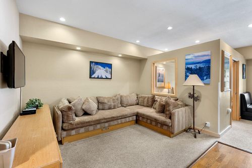 211-201 Shirley Canyon Rd, Olympic Valley, CA, 96146-1020 | Card Image