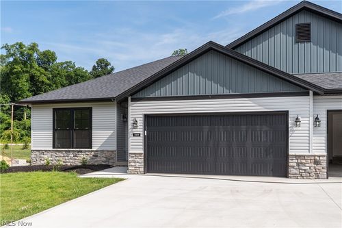 3429 Jamestown Drive, Zanesville, OH, 43701 | Card Image