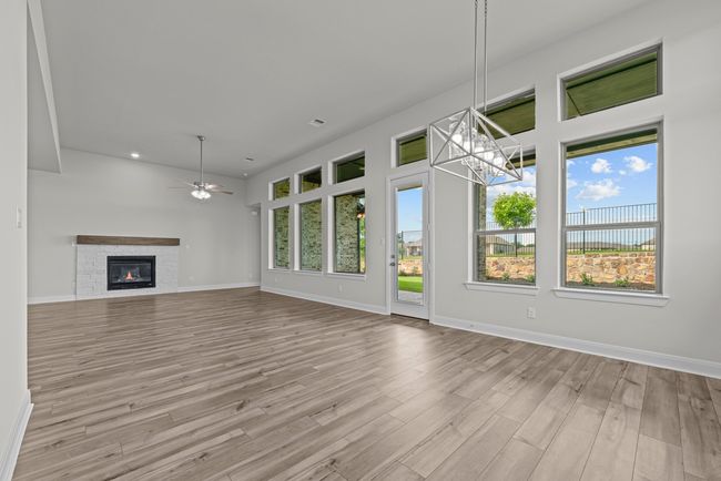 209 Vineyard Ln, House other with 4 bedrooms, 3 bathrooms and null parking in Midlothian TX | Image 9