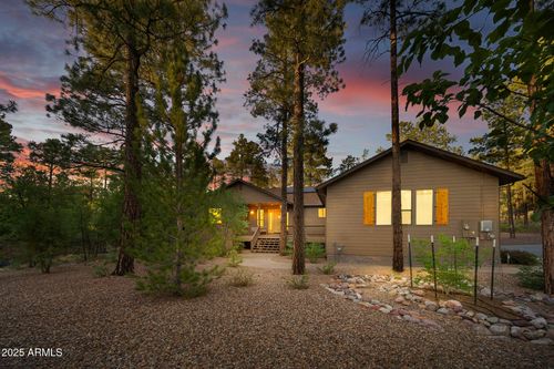 2041 S Bristlecone Dr, Show Low, AZ, 85901-7447 | Card Image