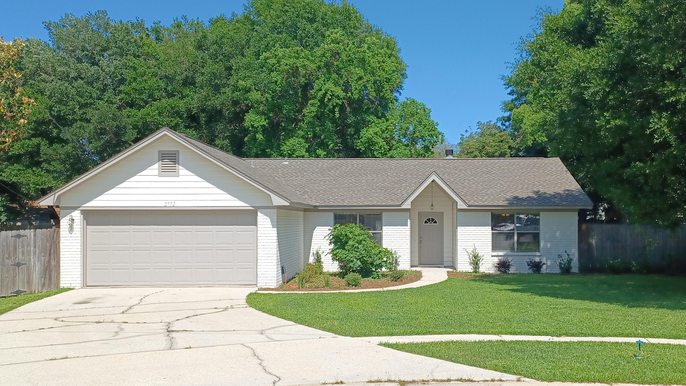 Oakey Ct, Navarre, FL 32566