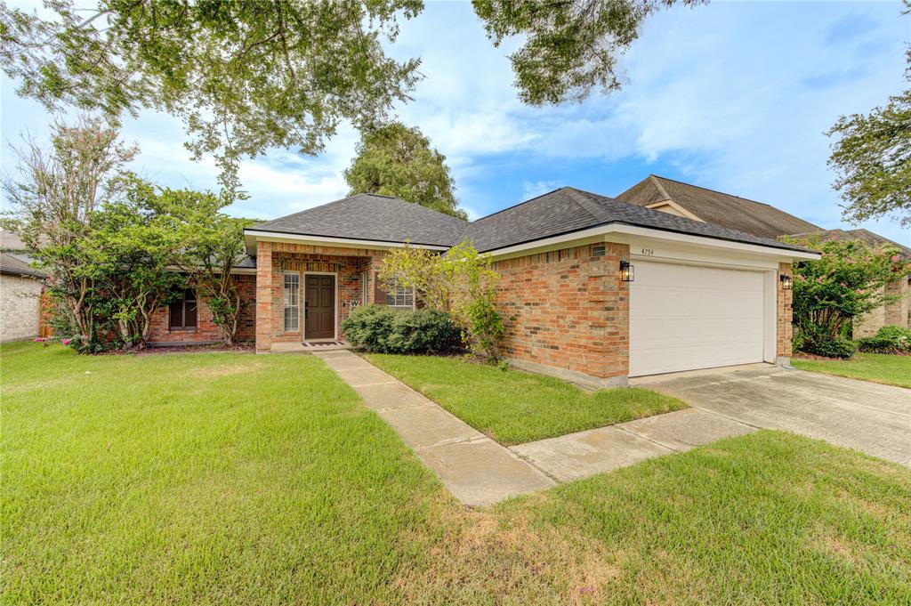 Widerop Ln, Friendswood, TX 77546