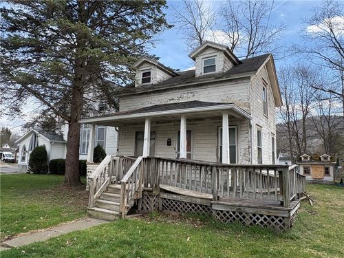 135 River Street, Oneonta, NY, 13820 | Card Image