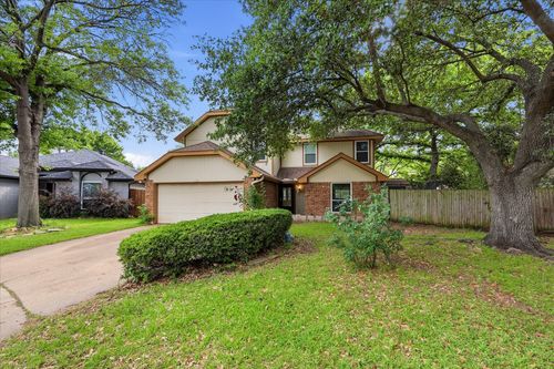2204 Polo Club Court, Arlington, TX, 76017 | Card Image