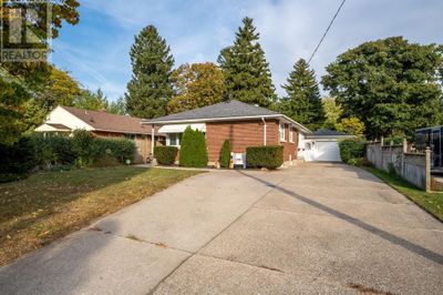 1586 Rowe Ave, House other with 4 bedrooms, 2 bathrooms and null parking in Sarnia ON | Image 1