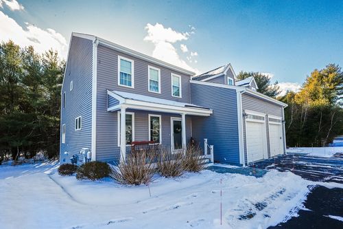 61-61 Sawmill Ln, Hanson, MA, 02341 | Card Image