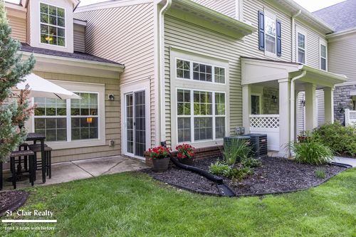 25882 Maritime Cir S, Harrison Township, MI, 48045-3075 | Card Image