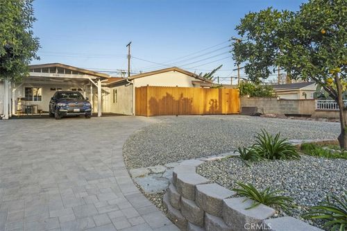 9806 Beachy Ave, Arleta, CA, 91331-5205 | Card Image