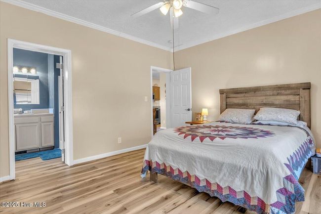 PRIMARY BEDROOM | Image 14