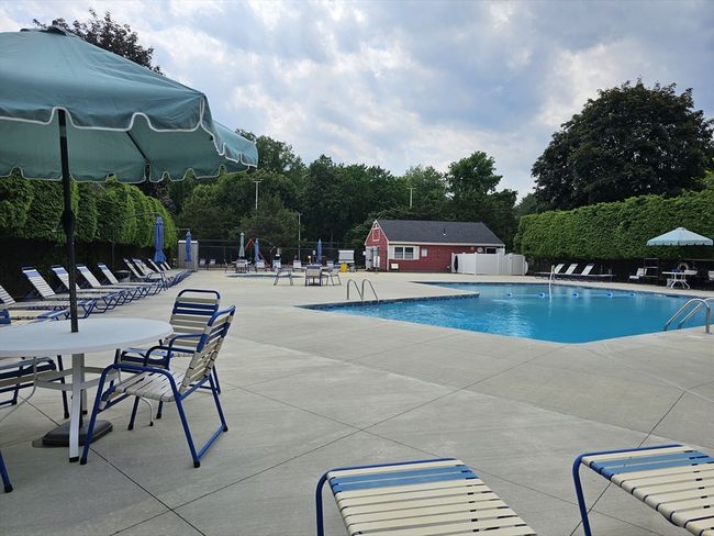 0 - 403 Windsor Dr, Condo with 2 bedrooms, 2 bathrooms and 1 parking in Framingham MA | Image 36