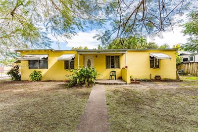 5301 Sw 102nd Ave, House other with 3 bedrooms, 1 bathrooms and null parking in Miami FL | Image 1