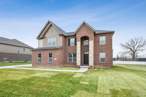 12185 Moore Ln, Washington Township, MI, 48094-3192 | Card Image