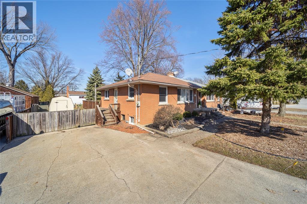 Residential in St Clair 4