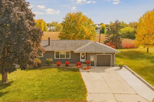 226 Sunset, Hudson, IA, 50643-2223 | Card Image