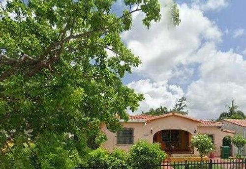 5000 Sw 5th Ter, Coral Gables, FL, 33134-1317 | Card Image