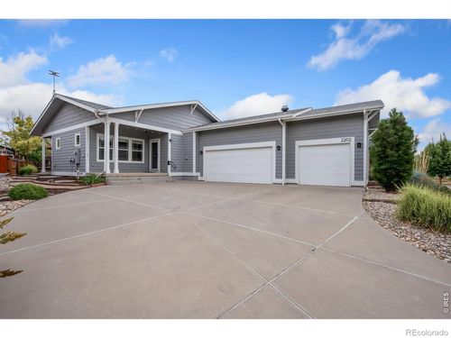 2202 Cocklebur Ln, Fort Collins, CO, 80525-4366 | Card Image