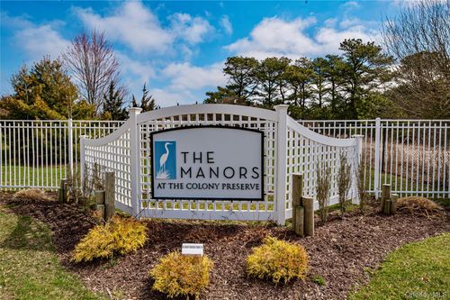 15 Cricket Ct, Shirley, NY, 11967-3628 | Card Image