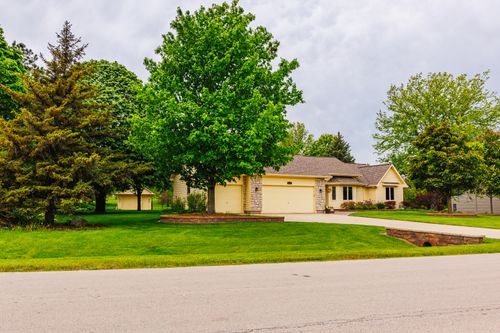 2005 Bernadette Lane, Yorkville, IL, 60560 | Card Image
