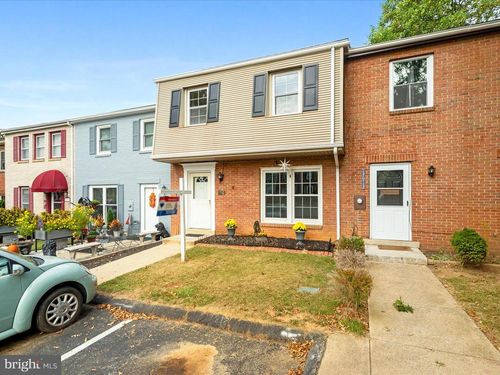 17910 Hickory Ln, HAGERSTOWN, MD, 21740-7802 | Card Image