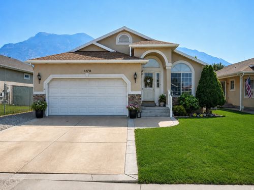 9748 N Ferguson Dr, Cedar Hills, UT, 84062-8609 | Card Image