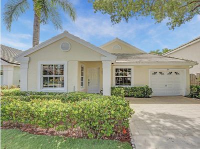 28 Admirals Court, House other with 2 bedrooms, 2 bathrooms and null parking in Palm Beach Gardens FL | Image 1