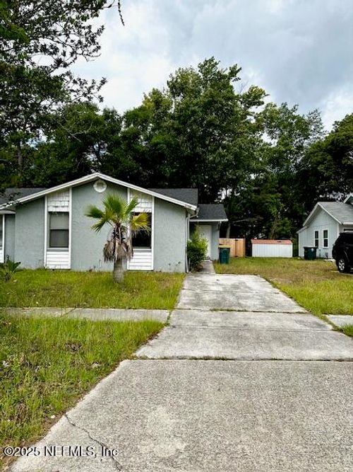 2726 Hidden Village Dr, Jacksonville, FL, 32216-3346 | Card Image