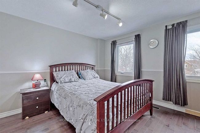 1647 Middleton St, House other with 5 bedrooms, 4 bathrooms and 2 parking in Pickering ON | Image 27