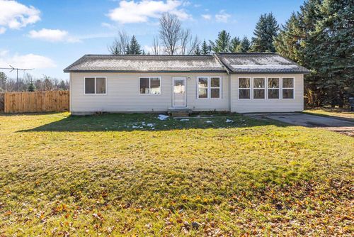 7423 Scotchwood Ln, Grawn, MI, 49637-9633 | Card Image