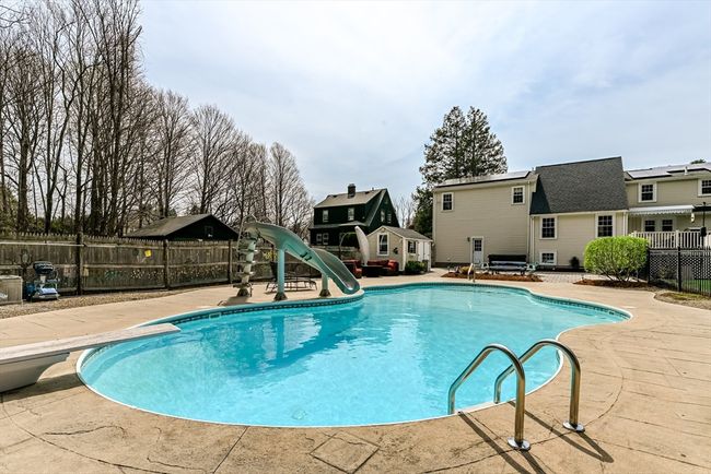 318 Fisher St, House other with 4 bedrooms, 4 bathrooms and 6 parking in Walpole MA | Image 36