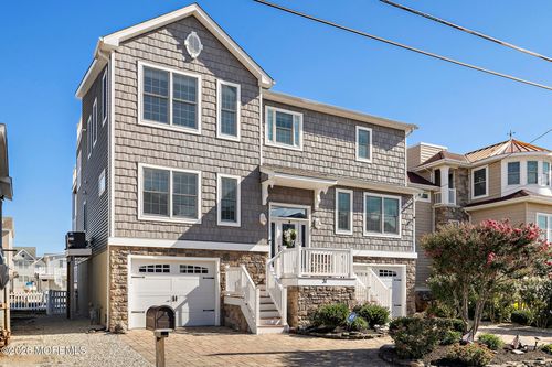 31 Marin Ln, MANAHAWKIN, NJ, 08050-5309 | Card Image