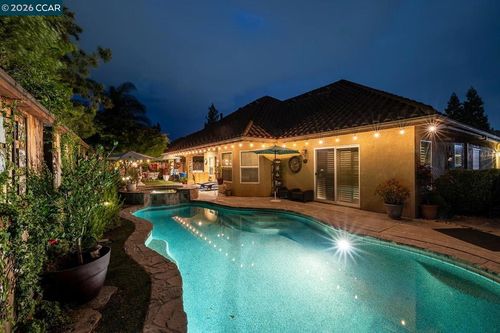 2531 Poppy Dr, Lodi, CA, 95242-4776 | Card Image