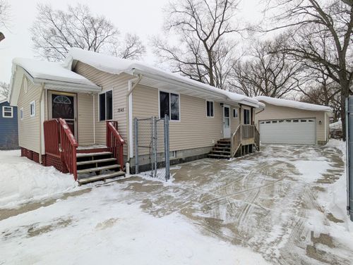 2943 Austin St, Norton Shores, MI, 49444-2303 | Card Image