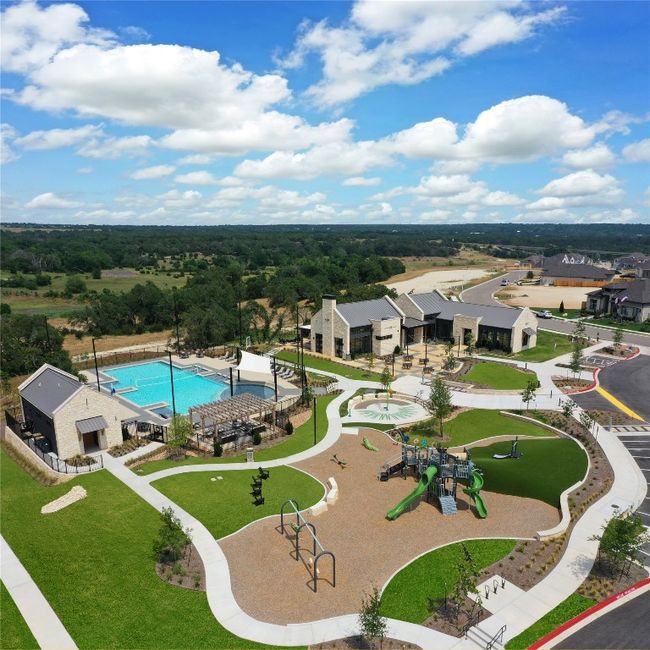 Drone / aerial view of a pool area | Image 30