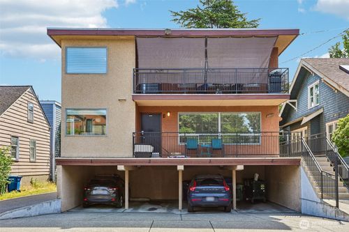 5-8354 11th Ave Nw, Seattle, WA, 98117-3334 | Card Image
