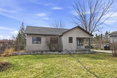 735 E Fathom Place, STURGEON BAY, WI, 54235 | Card Image