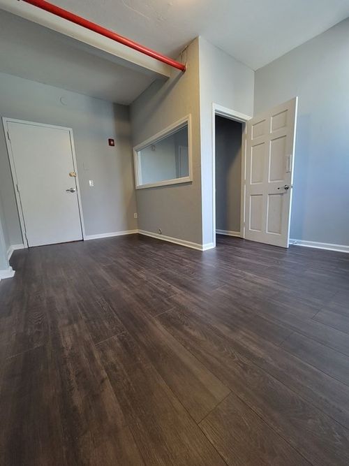 324-33 Dover St, Brockton, MA, 02301-5973 | Card Image