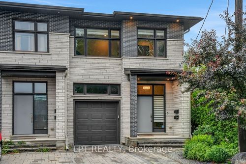 319 Glynn Ave, Ottawa, ON, K1K1R9 | Card Image