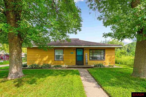 210 Bird St S, Mankato, MN, 56001-1801 | Card Image