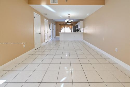 apt-205h-8390 Nw 103rd St, Hialeah Gardens, FL, 33016-4659 | Card Image