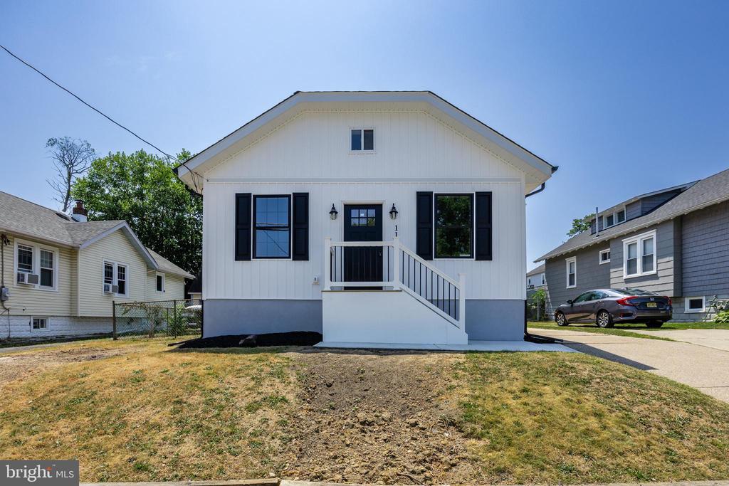 Clinton Ave, Haddon Township, NJ 08107