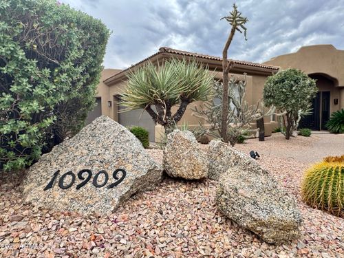 10909 E Quarry Trl, Scottsdale, AZ, 85262-3615 | Card Image