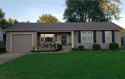 1318 N 11th St, Arkansas City, KS, 67005-1904 | Card Image