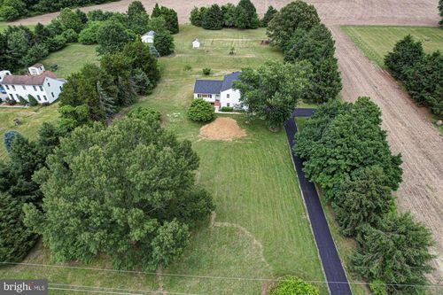 911 Blackbird Landing Rd, Townsend, DE, 19734-9149 | Card Image