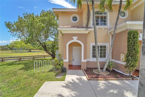 apt-201-7210 Nw 174th Ter, Hialeah, FL, 33015-7263 | Card Image