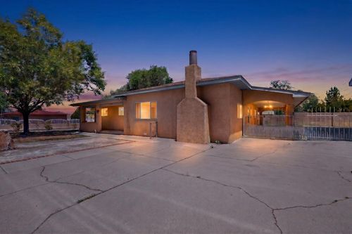 736 Kentucky St Se, Albuquerque, NM, 87108-3839 | Card Image