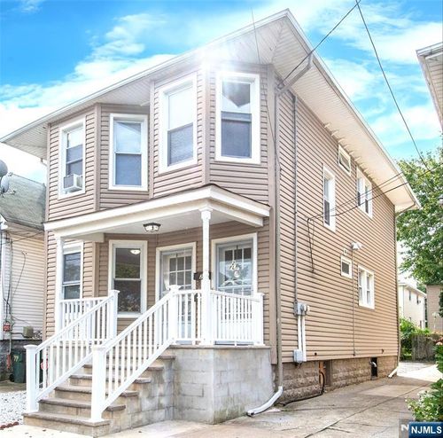 79 Eagle St, North Arlington, NJ, 07031-5868 | Card Image