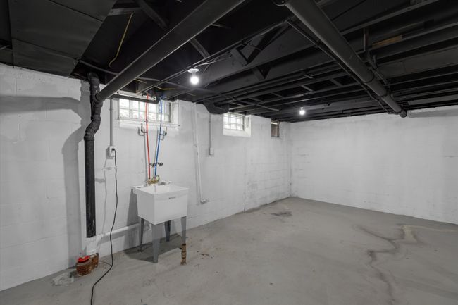 Basement | Image 22