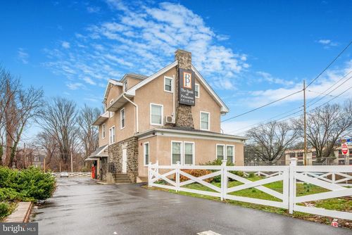 7301 Old York Rd, Elkins Park, PA, 19027-3004 | Card Image